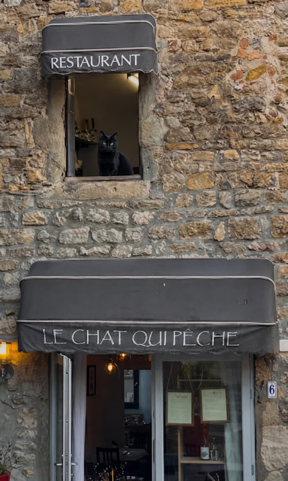 Façade du restaurant Le Chat Qui Pêche à Aubenas